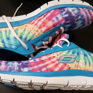 Size 11 Women's Sketchers NIB